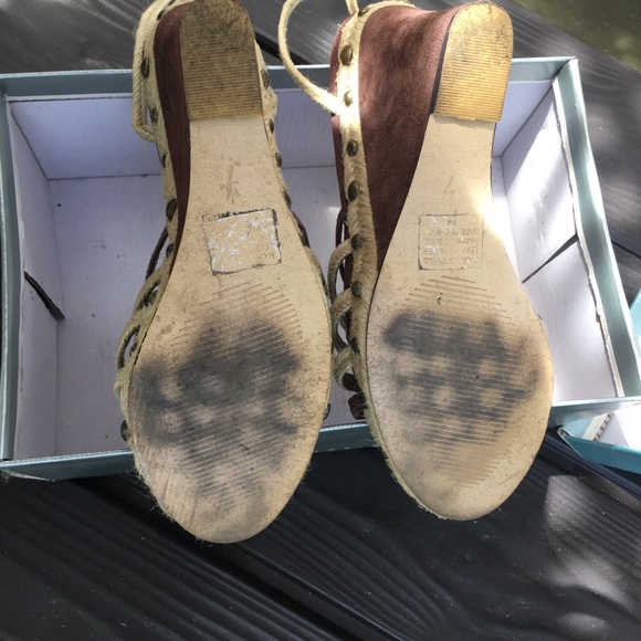 🎉4XHP🎉 EUC Nine West Tie Wedges - Picture 5 of 7